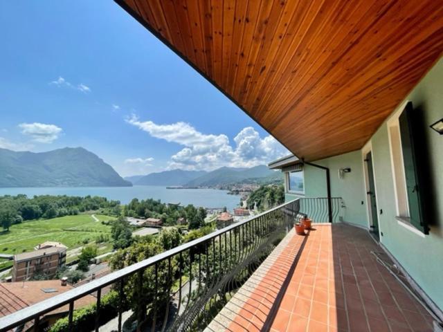 Vila Casa Caponetti Costa Volpino Exteriér fotografie